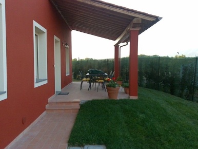 Foto Villa unifamiliare a Capannori Massa Macinaia - San Leonardo di 130 m²
