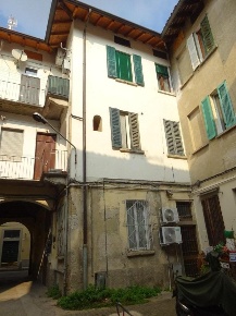 Foto Appartamento a Vaprio d'Adda Centro di 63 m² con 4 locali in vendita