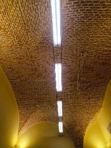 Foto Locale commerciale a Lucca Piazza Napoleone - San Michele di 70 m²