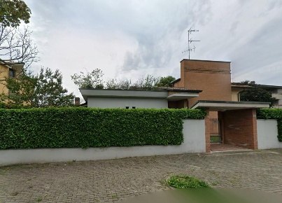 Foto Villa unifamiliare a Mezzago Centro di 440 m² con 5 locali in vendita
