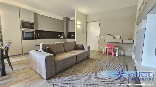 Foto Appartamento a Massa Centro di 95 m² con 3 locali in vendita