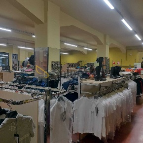 Foto Locale commerciale a Sesto Fiorentino Sesto Città di 420 m² in affitto