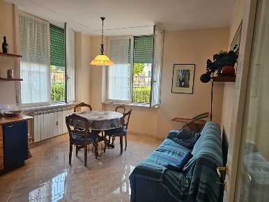 Foto Appartamento in Via Aurelia 84, San Bartolomeo al Mare Centro di 75 m²