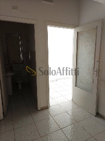 Foto Locale commerciale in Via Stazzone 146, Catania Cibali di 41 m²