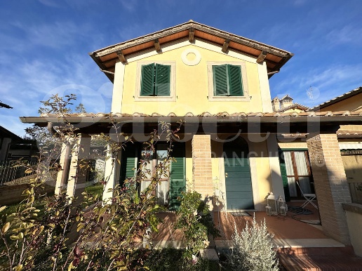 casa indipendente in vendita a Civita Castellana in zona Sassacci