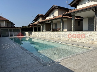 Foto Villa singola in Erro, Paruzzaro di 180 m² con 4 locali in vendita