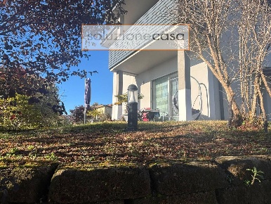 Foto Appartamento in VIA VARESE 125, Ispra Centro di 70 m² con 2 locali