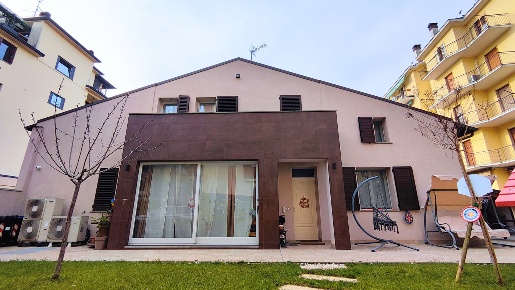 Foto Villa singola in Via Balsamo 6, Piacenza Piazzale Milano - Stazione