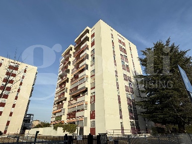 Foto Appartamento in Olevano, Grugliasco Centro di 134 m² con 6 locali