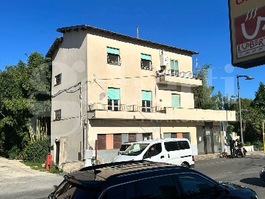 Foto Appartamento in Via Le Pastine snc, Sermoneta di 80 m² con 3 locali