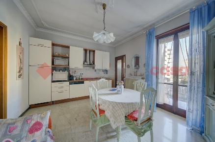 Foto Appartamento in Via SCAPACINO 30, Torino Parella di 97 m² con 3 locali