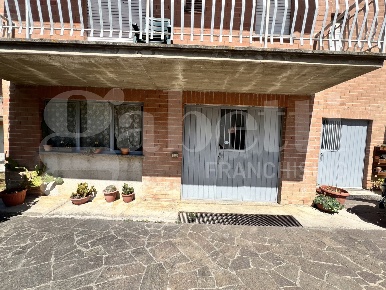 Foto Box in Via Magellano 4, Gubbio Centro di 20 m² in vendita