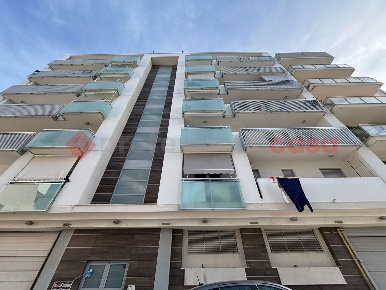 Foto Appartamento in Via F. Cilea 18, Bari San Girolamo di 60 m² in vendita