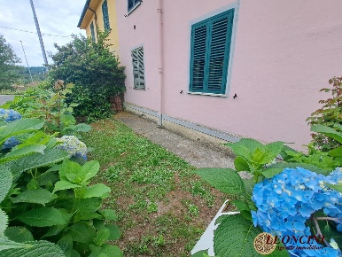 Foto Appartamento in Viale Italia, Villafranca in Lunigiana Centro di 74 m²