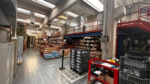 Foto Capannone industriale a Baranzate di 2300 m² in vendita