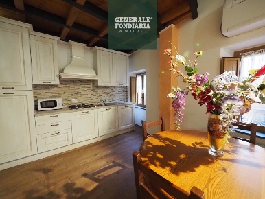 Foto Appartamento a Pignone di 90 m² con 4 locali in affitto