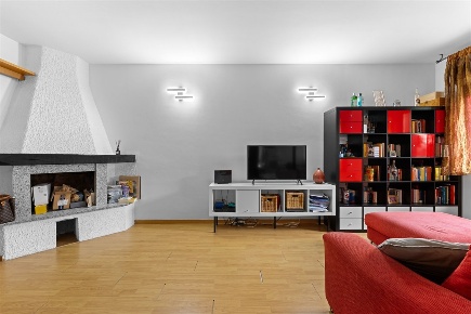 Foto Appartamento in Via Lario, Buccinasco Romano Banco di 115 m²