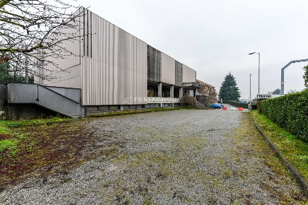 Foto Capannone industriale in CORSO ALPI 2, Bellusco Centro di 970 m²