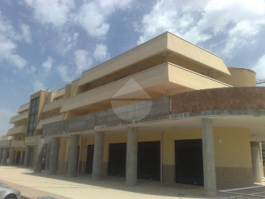 Foto Attico in via Fratelli Salerno, Rende Roges di 292 m² con 3 locali