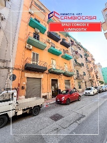 Foto Appartamento in via pola 11, Taranto Centro di 112 m² con 4 locali