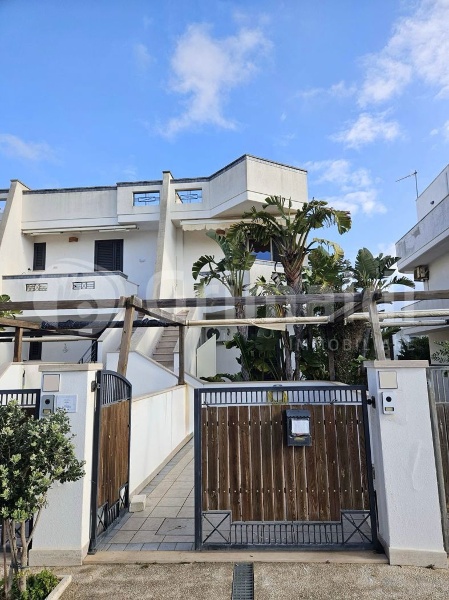 casa indipendente in vendita ad Ugento in zona Torre San Giovanni