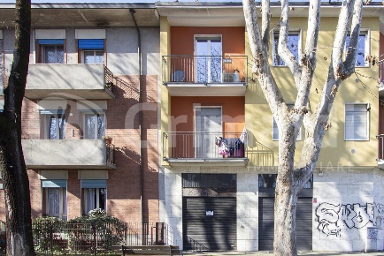 Foto Negozio in Viale Margherita 20, Cusano Milanino di 80 m² con 2 locali