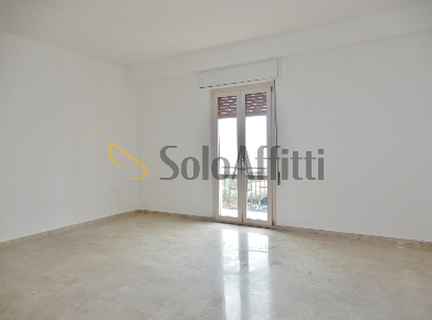Foto Appartamento in Via Domenico Mottola d'Amato 13, Catanzaro di 140 m²