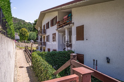 Foto Appartamento in Via Tromen, Saint-Vincent Centro di 46 m² con 2 locali