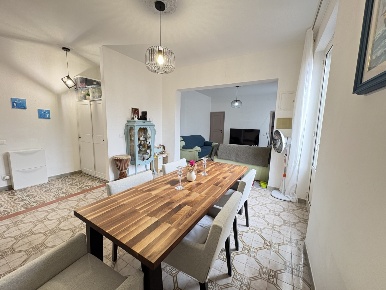 Foto Appartamento in Via Vito La Mantia 86, Palermo Zisa di 86 m²