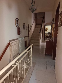 Foto Appartamento a Partinico di 100 m² con 6 locali in vendita