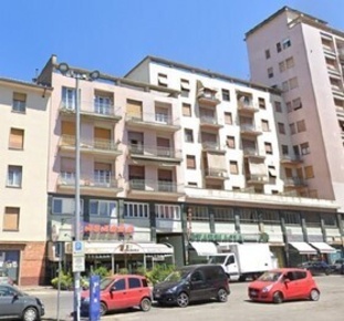 Foto Appartamento in Via Pietro Isola 10, Novi Ligure di 68 m² con 4 locali