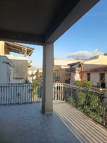 Foto Appartamento a Partinico di 200 m² con 6 locali in vendita