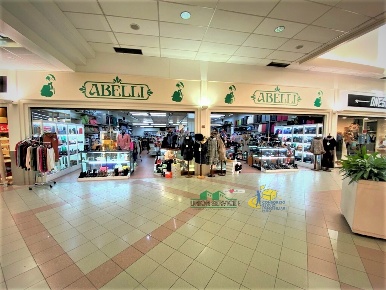 Foto Locale commerciale in Viale Sandro Pertini 1, Collecchio Centro