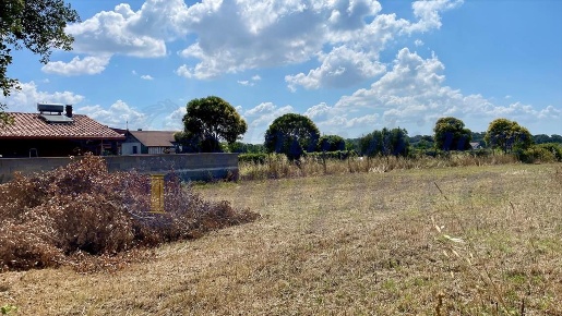 Foto Terreno edificabile in Via Dei Gladioli, Ardea Banditella di 1350 m²