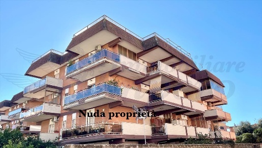 Foto Appartamento in Via Gran Bretagna 66/A, Pomezia Torvaianica - Centro