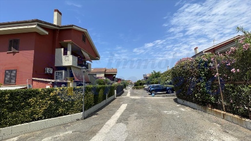 Foto Appartamento in Via Ascoli Piceno 59, Ardea di 50 m² con 2 locali