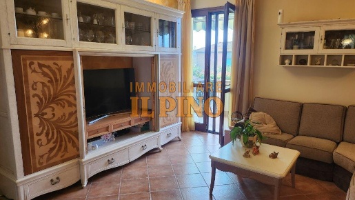 Foto Appartamento a Cascina Semicentro di 81 m² con 5 locali in vendita