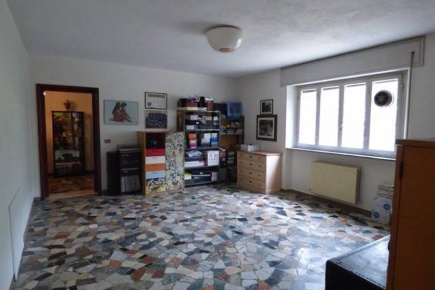 Foto Appartamento a Pescaglia San Martino In Freddana Monsagr di 200 m²
