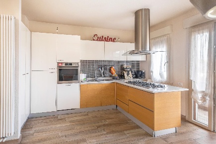 Foto Appartamento a Castelfranco di Sotto Centro di 100 m² con 5 locali