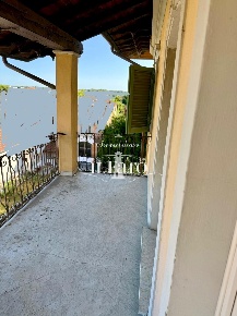 Foto Appartamento a Pietrasanta di 250 m² con 7 locali in vendita