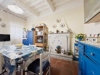 Foto Casa indipendente a Capannori Colle di Compito - Castelvecchio