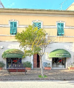 Foto Villa unifamiliare a Rosignano Marittimo Rosignano Solvay di 245 m²