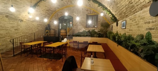 Foto Negozio in Delle Caserme, Pescara di 112 m² in affitto