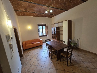 Foto Appartamento a Pistoia Centro Storico di 99 m² con 4 locali in vendita