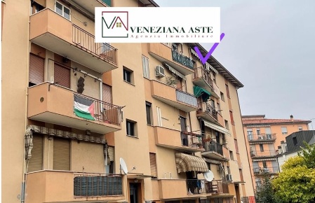 Foto Appartamento in Via Kossuth, Venezia Marghera - Catene di 90 m²