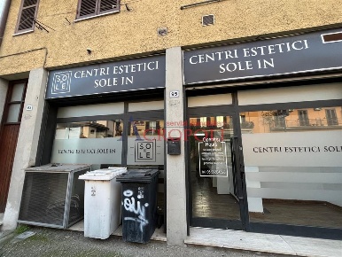 Foto Attività commerciale in Via IV NOVEMBRE, Trevignano Romano Centro