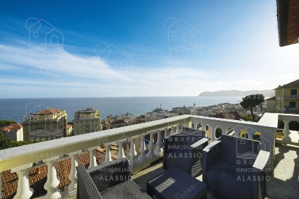 Foto Appartamento in via Solva, Alassio Via Solva, Santa Croce di 144 m²