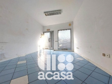 Foto Negozio in via Squero, Cesenatico Porto Canale di Ponente di 35 m²