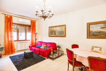 Foto Appartamento in Viale dei Consoli 27, Roma Quadraro di 102 m²