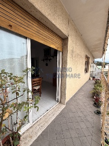 Foto Appartamento in Via Stazione 50, Taggia Centro di 80 m² con 3 locali